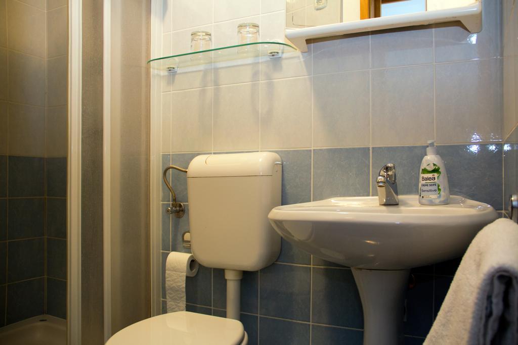 Guesthouse Jug Blato Pokoj fotografie